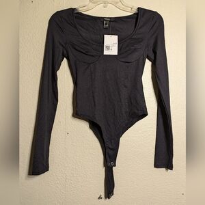 Forever 21 Black Fitted Long Sleeve Bodysuit Size Small NWT